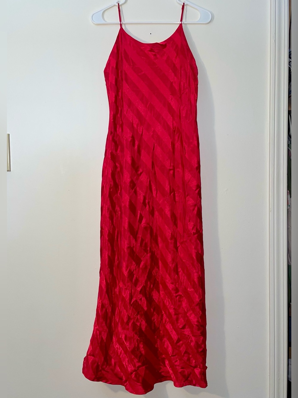 VTG 80/90s Victoria’s Secret Gold Label Red Satin Lingerie Slip Dress